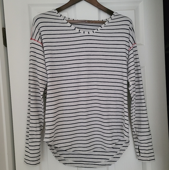 Lululemon Weekend Long Sleeve Shirt Navy Stripe Red Stitching Size 8 - Picture 9 of 10
